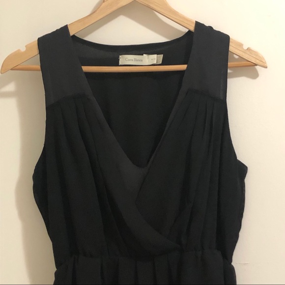 Costa Blanca V-Neck Dress - Picture 3 of 3